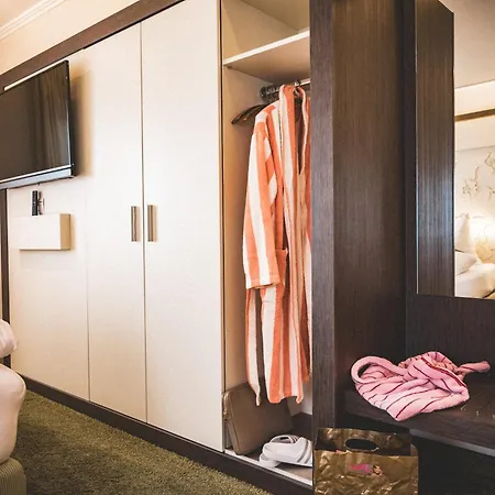Hotel Menge 