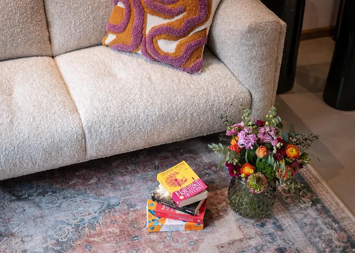 Отель Hotel Menge 